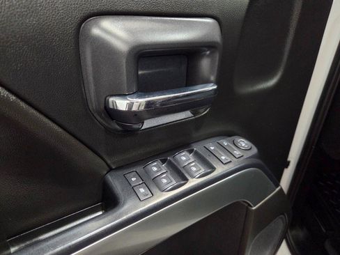 Used 2018 Chevrolet Silverado 1500 LT RWD image 33