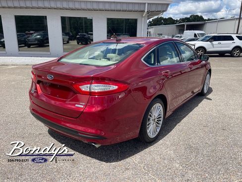 Used 2016 Ford Fusion SE w/ Equipment Group 202A FWD image 15
