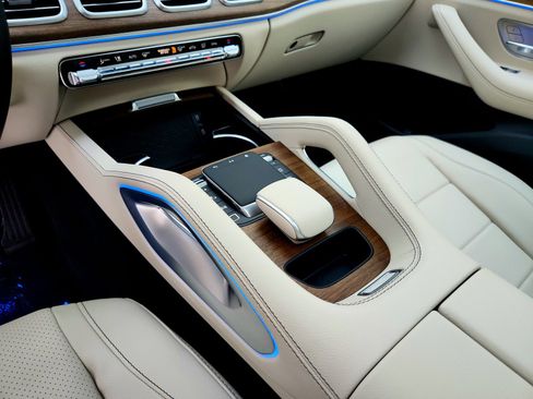 Certified 2026 Mercedes-Benz GLE 350 4MATIC image 21