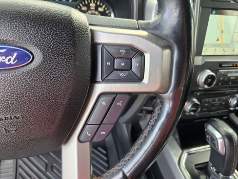 Used 2018 Ford F150 Platinum w/ Equipment Group 701A Luxury image 19