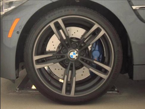 Used 2020 BMW M4 Convertible w/ Executive Package image 8