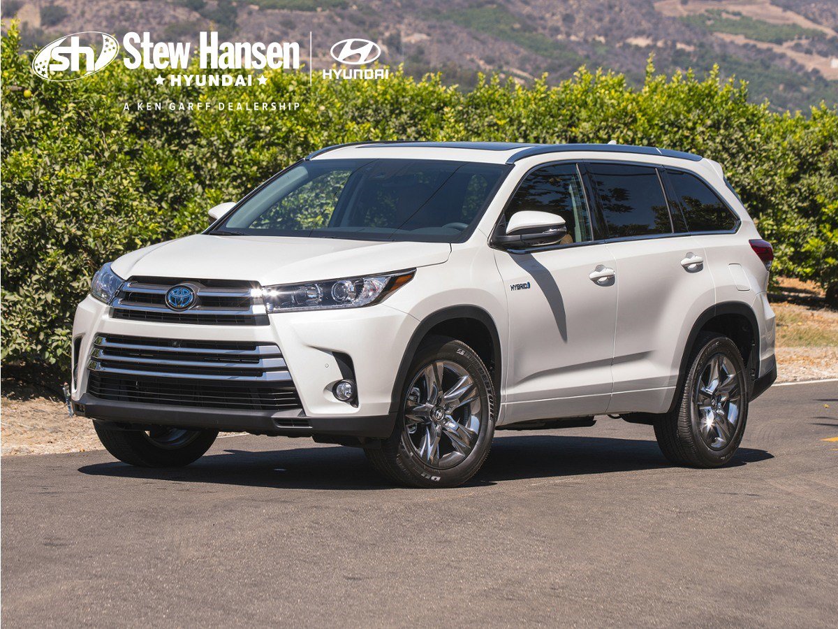 Used 2019 Toyota Highlander XLE AWD/4WD image 1