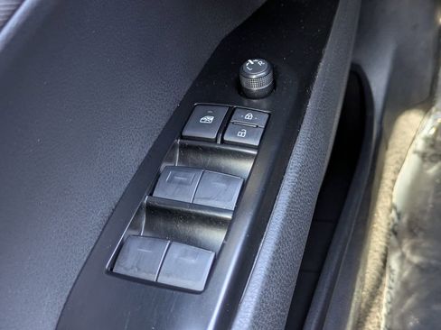 Used 2025 Toyota Camry LE FWD image 22