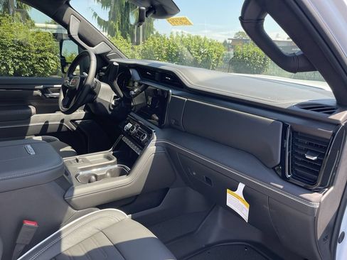 New 2026 GMC Sierra 2500 AT4X w/ LPO, Black Badging Package AWD/4WD image 30