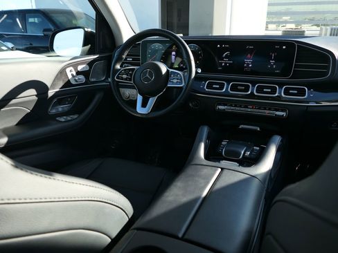 Used 2023 Mercedes-Benz GLS 450 4MATIC image 27