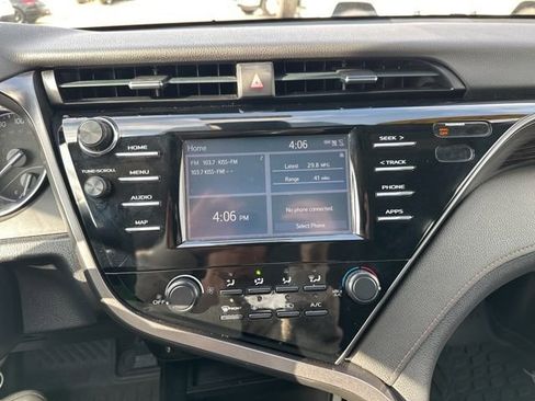 Used 2019 Toyota Camry LE FWD image 30