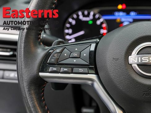 Used 2023 Nissan Altima 2.5 SR w/ SR Premium Package image 15