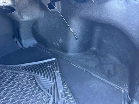 Used 2018 Toyota Camry LE image 35