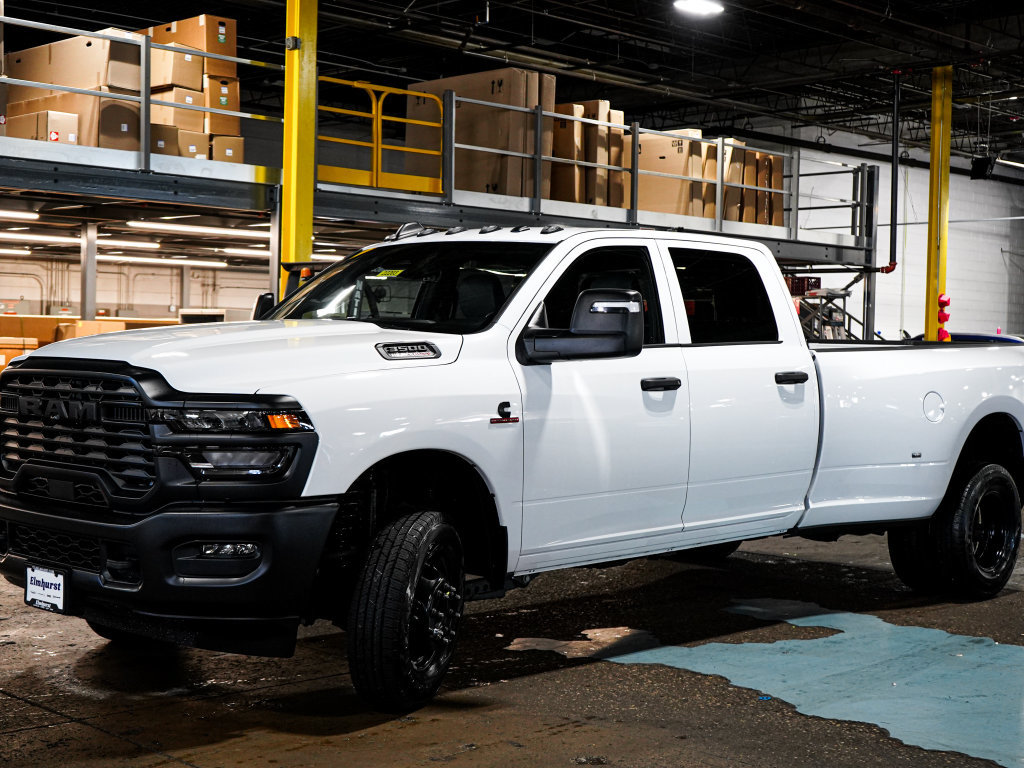 New 2027 RAM 3500 Tradesman AWD/4WD image 4