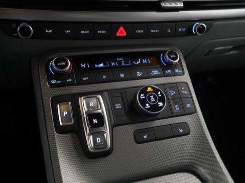 Used 2025 Hyundai Palisade SEL image 25