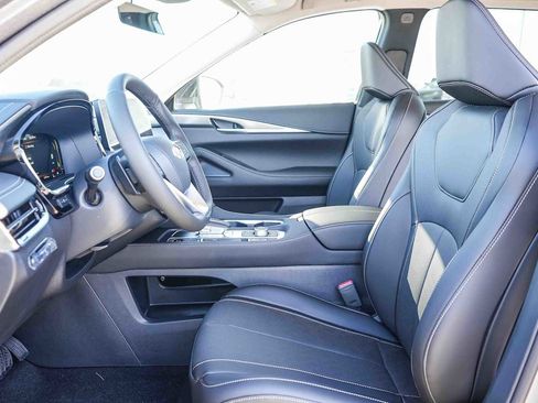 New 2026 INFINITI QX60 Pure image 19