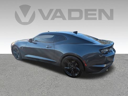 Used 2021 Chevrolet Camaro LT w/ Technology Package image 24