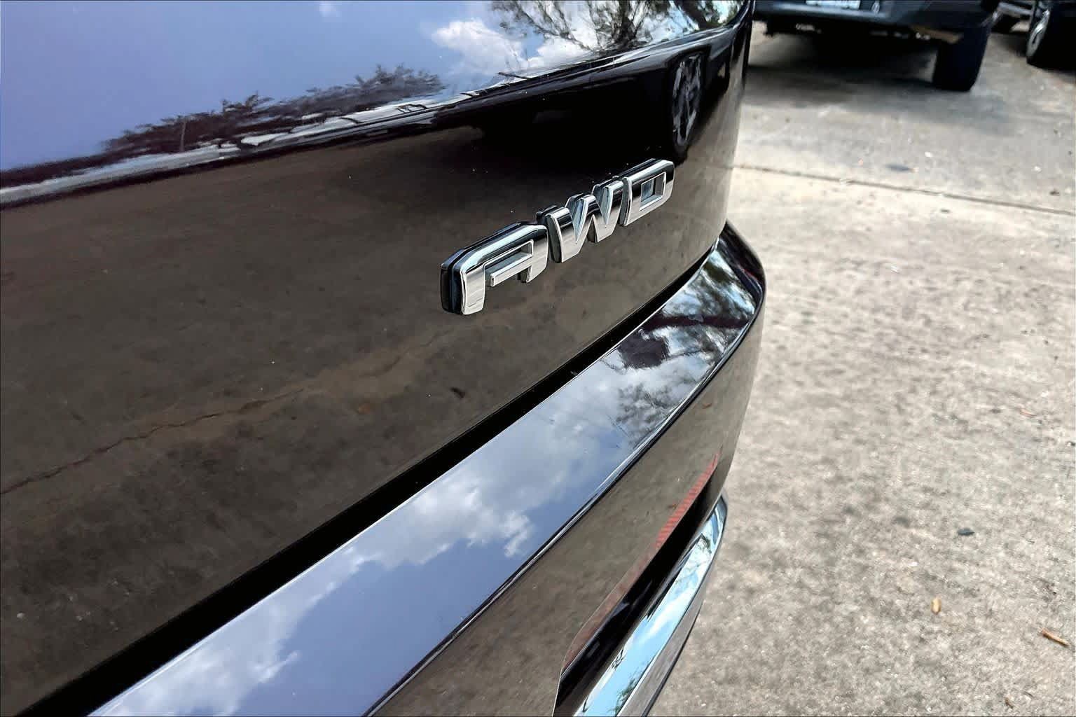 Used 2020 GMC Acadia Denali AWD/4WD image 10