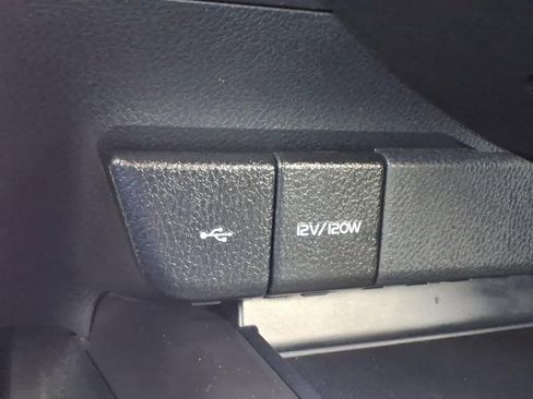 Used 2023 Toyota Camry SE image 23