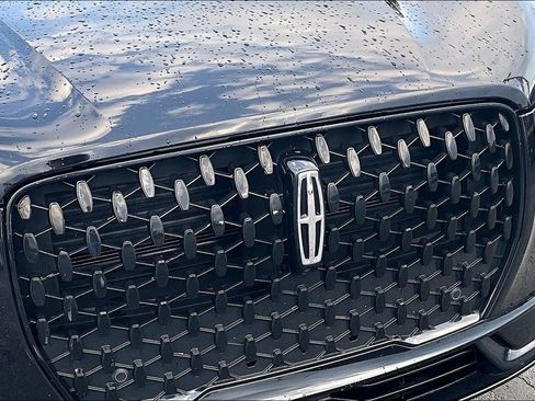 Used 2023 Lincoln Corsair Reserve w/ Equipment Group 201A AWD/4WD image 29