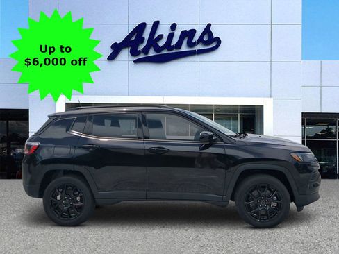 New 2026 Jeep Compass Latitude AWD/4WD image 1