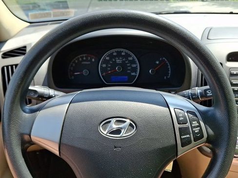 Used 2010 Hyundai Elantra GLS FWD image 20