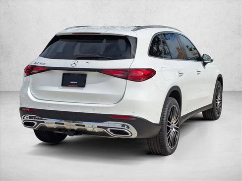 Certified 2026 Mercedes-Benz GLC 300 image 2