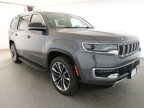 Used 2023 Jeep Wagoneer Series II w/ Premium Group I image 3