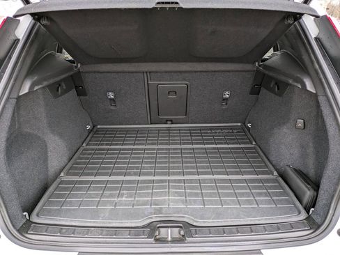 Certified 2023 Volvo XC40 B5 Plus w/ Driver Assist Package image 13