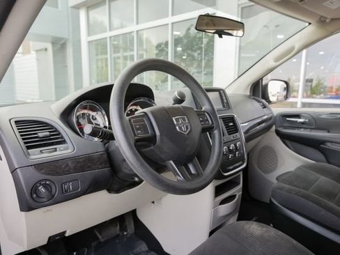 Used 2017 Dodge Grand Caravan SE w/ Power Window Group FWD image 21