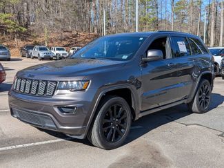 Used 2019 Jeep Grand Cherokee Altitude video 1