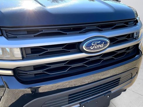 Used 2023 Ford Expedition Max XLT AWD/4WD image 32