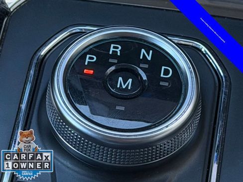 Used 2024 Ford Expedition Max XLT image 18