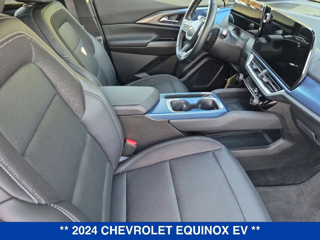 Used 2024 Chevrolet Equinox EV LT AWD/4WD image 31
