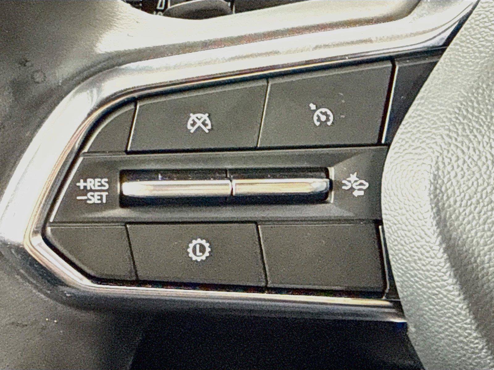Used 2026 Chevrolet Equinox LT FWD image 14