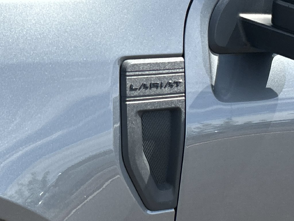 Used 2024 Ford Maverick Lariat w/ Black Appearance Package AWD/4WD image 31