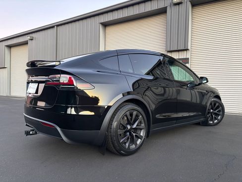 Used 2023 Tesla Model X AWD/4WD image 7