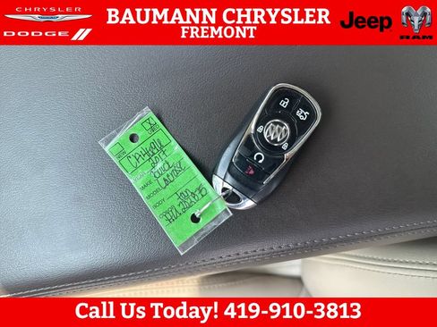 Used 2017 Buick LaCrosse FWD image 29