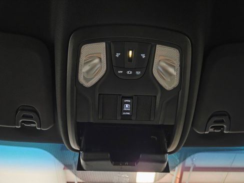 Used 2021 RAM 3500 Tradesman image 68