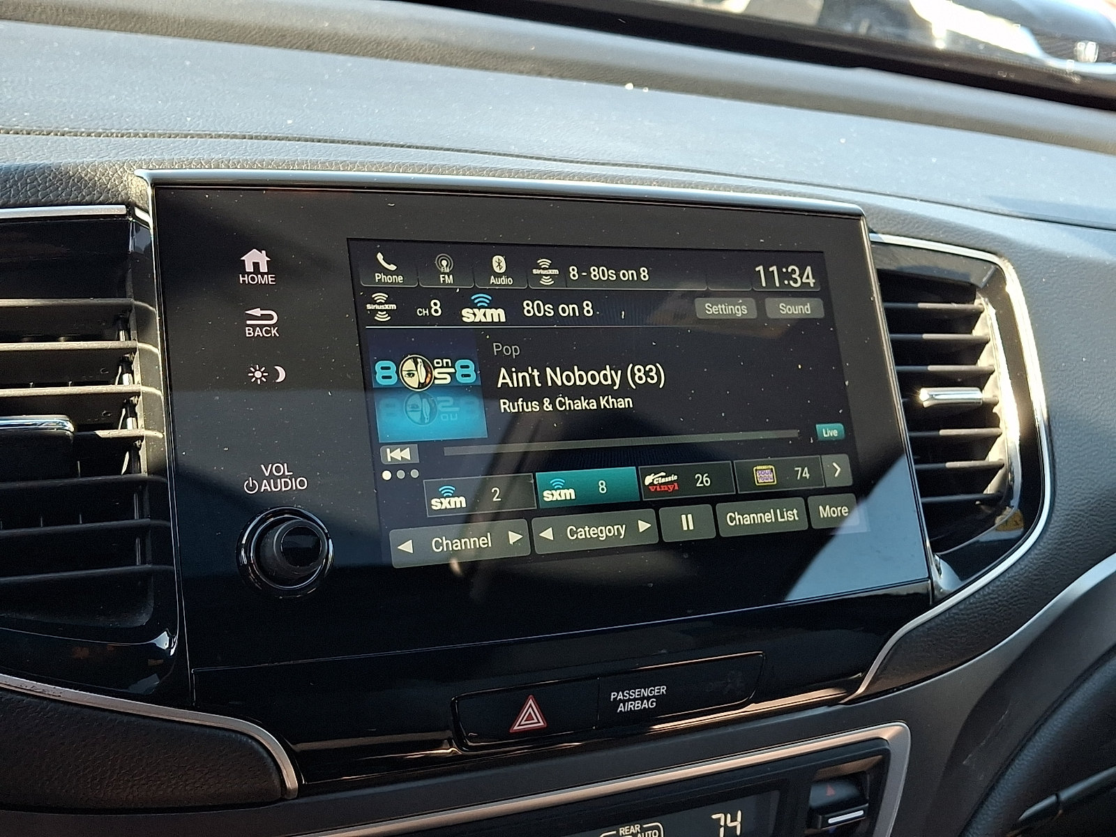 Used 2025 Honda Passport EX-L image 18