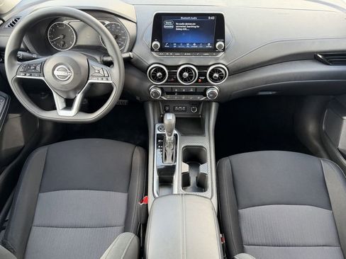 Used 2025 Nissan Sentra SV FWD image 12