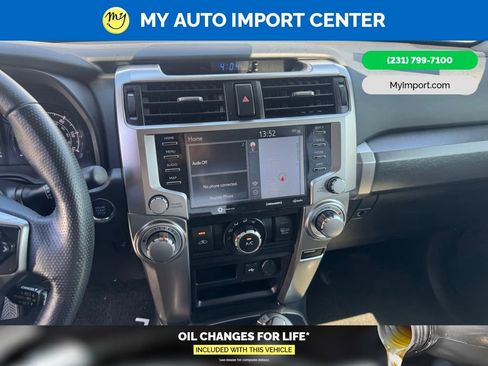 Used 2024 Toyota 4Runner SR5 Premium AWD/4WD image 8