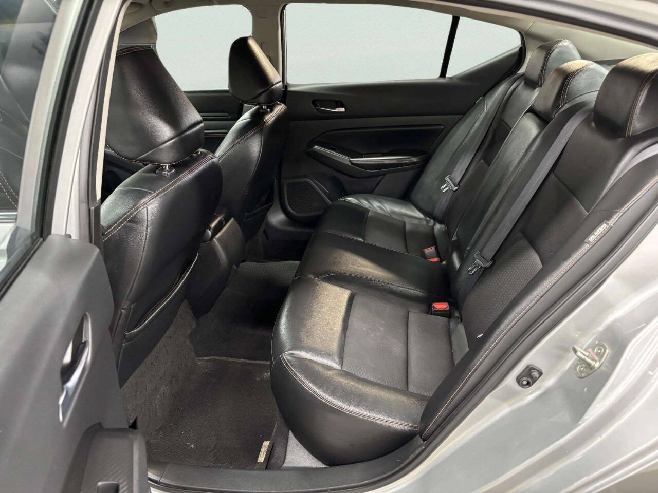 Used 2021 Nissan Altima 2.5 SR w/ SR Premium Package FWD image 17