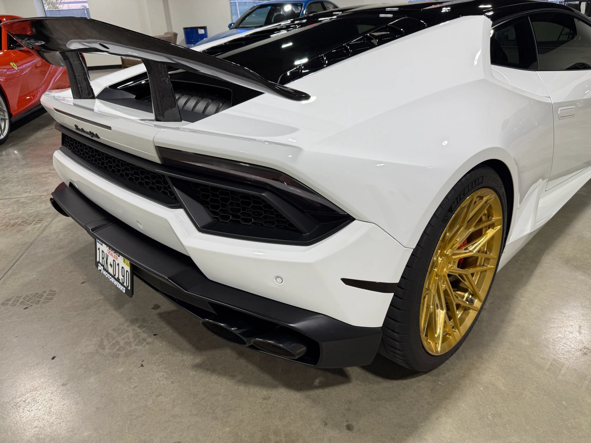 Used 2017 Lamborghini Huracan LP 580-2 RWD image 21