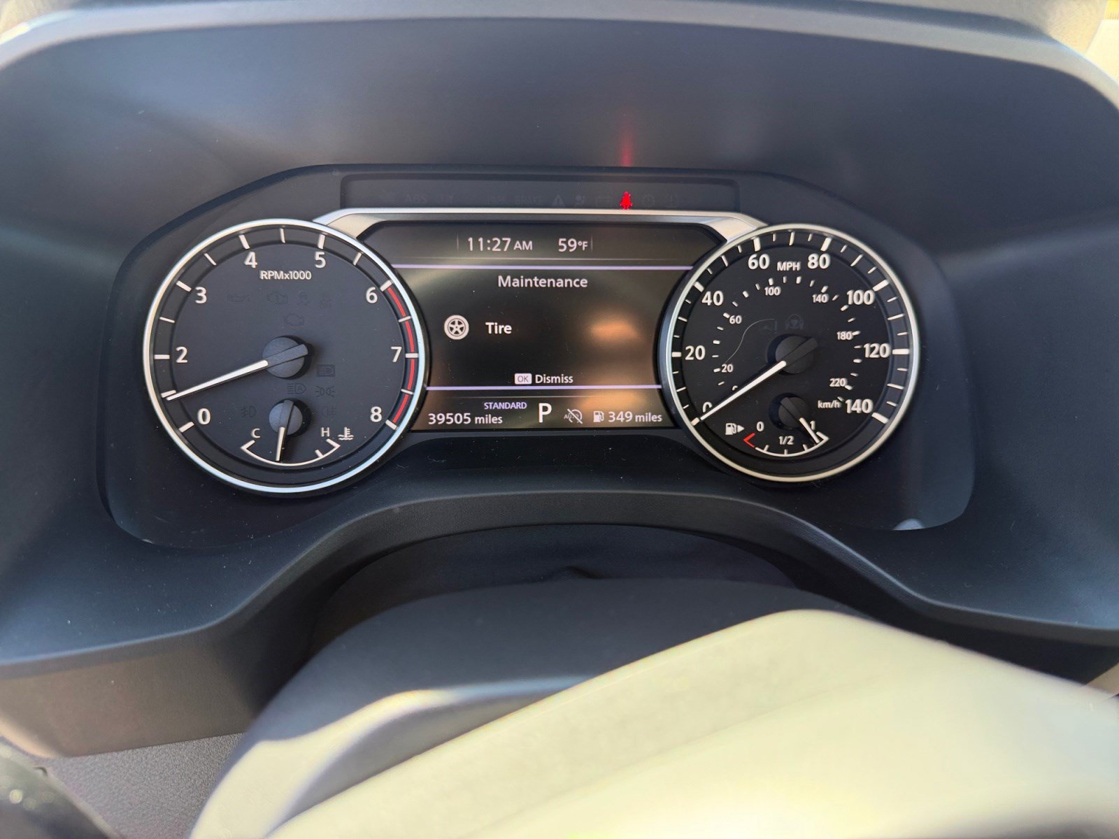 Used 2025 Nissan Rogue SV w/ SV Premium Package FWD image 10