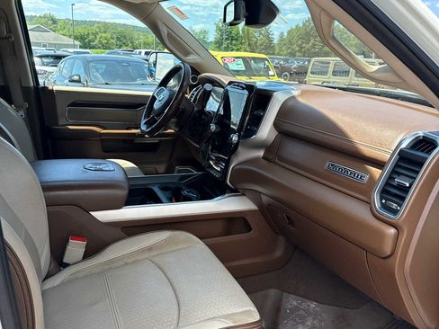 Used 2022 RAM 3500 Laramie image 10