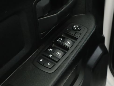 Certified 2018 RAM 1500 Express w/ Express Value Package image 7