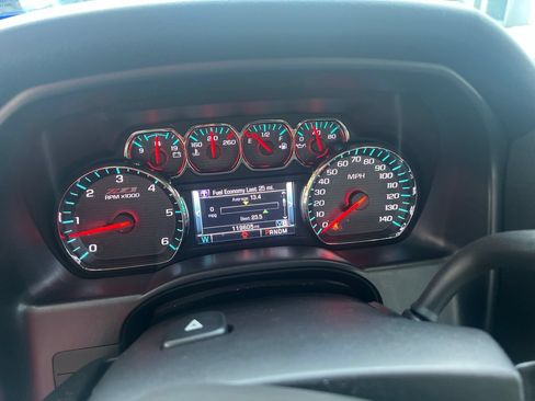Used 2015 Chevrolet Silverado 1500 LT w/ LT Convenience Package AWD/4WD image 10