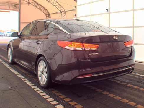 Used 2017 Kia Optima EX image 8