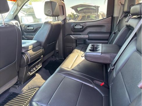 Used 2020 Chevrolet Silverado 1500 LTZ AWD/4WD image 12