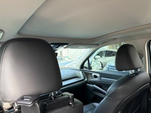 Used 2024 Kia Sorento SX FWD image 8
