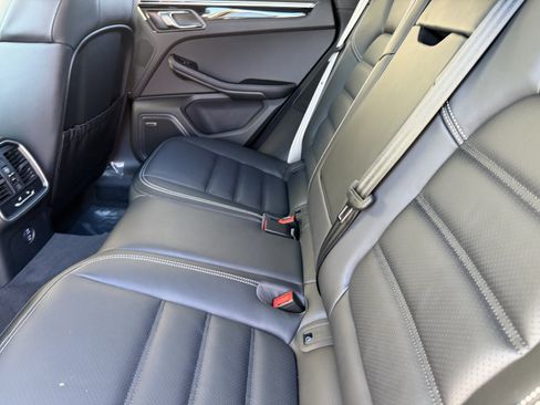 New 2026 Porsche Macan S image 21