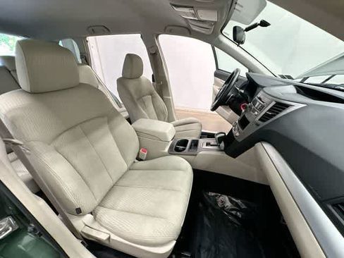 Used 2010 Subaru Outback 2.5i AWD/4WD image 18