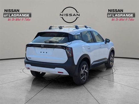 New 2026 Nissan Kicks SV w/ SV Premium Package image 5