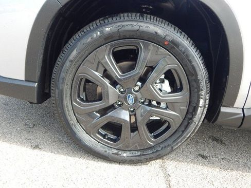 Certified 2025 Subaru Ascent Bronze Edition image 9